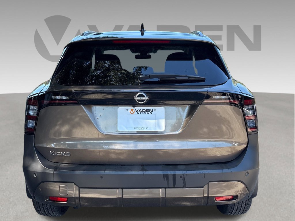 Used 2026 Nissan Kicks SV FWD image 20