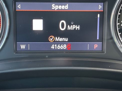 Used 2020 Buick Enclave Essence w/ Sound and Sites Package image 18