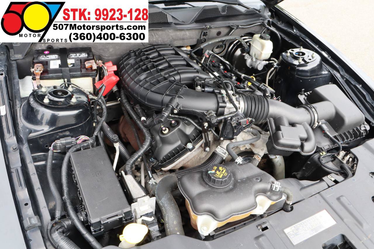 Used 2014 Ford Mustang Premium RWD image 21