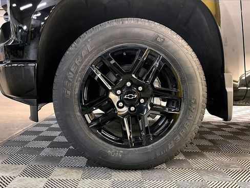 New 2026 Chevrolet Silverado 1500 Custom w/ LPO, Dark Essentials Package image 14