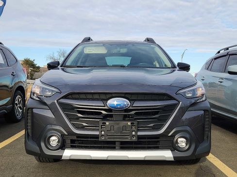 Used 2023 Subaru Outback Limited image 2
