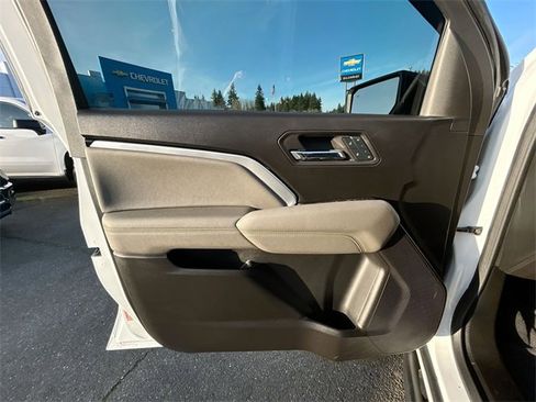 Certified 2024 Chevrolet Colorado ZR2 w/ ZR2 Convenience Package III image 23