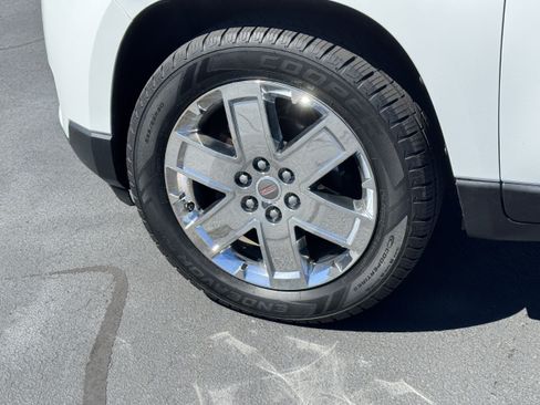 Used 2017 GMC Acadia Limited SLT AWD/4WD image 8