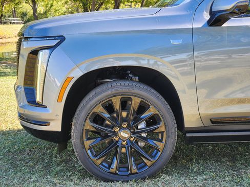 New 2025 Cadillac Escalade Sport Platinum w/ LPO, ONYX Package image 5