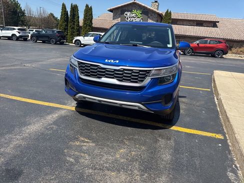 Used 2023 Kia Seltos LX AWD/4WD image 19