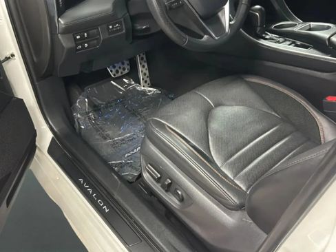 Used 2019 Toyota Avalon XSE w/ Carpet Mat Package FWD image 33