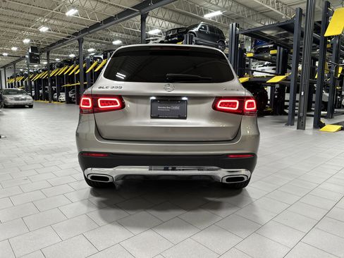 Certified 2022 Mercedes-Benz GLC 300 4MATIC image 4