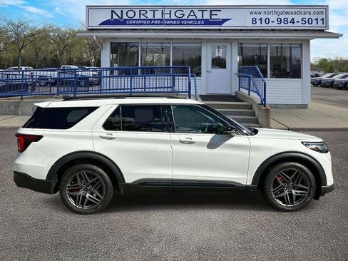 Certified 2025 Ford Explorer ST AWD/4WD image 2