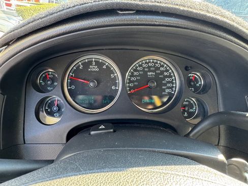 Used 2012 Chevrolet Tahoe 4WD image 9