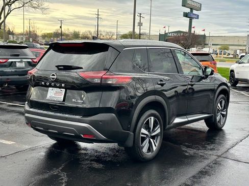 Used 2023 Nissan Rogue SL w/ SL Premium Package image 4