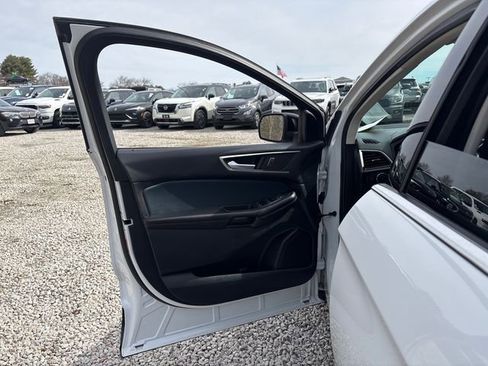 Used 2022 Ford Edge SEL w/ Sport Appearance Package AWD/4WD image 15