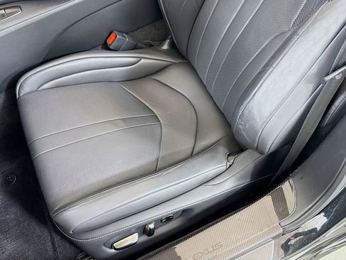 Certified 2022 Lexus LC 500 Convertible w/ Touring Package image 20