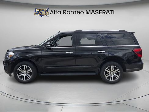 Used 2024 Ford Expedition Limited image 3
