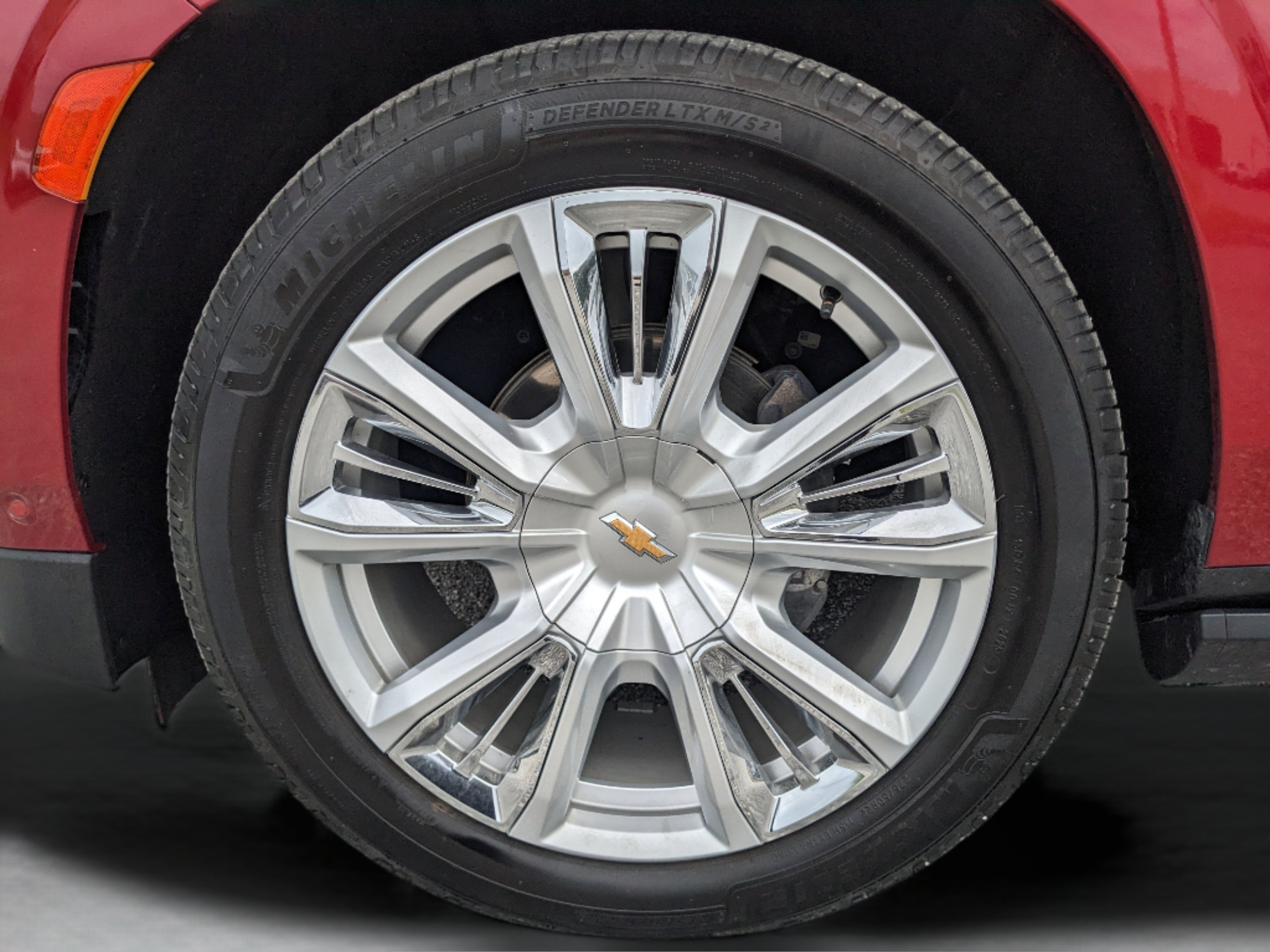 Used 2024 Chevrolet Tahoe High Country w/ Advanced Technology Package RWD image 36