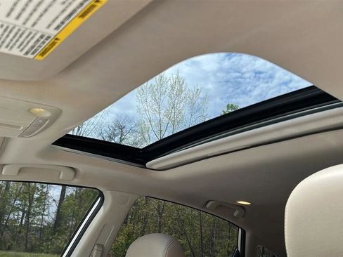 Used 2015 Nissan Altima 2.5 SL w/ Moonroof Package FWD image 31