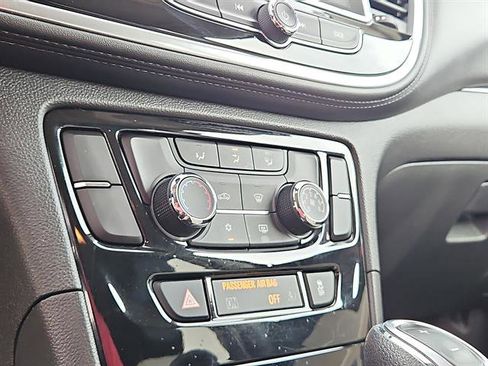 Used 2019 Buick Encore Preferred image 19