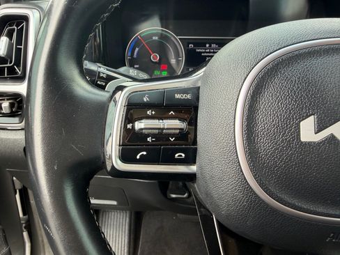 Used 2022 Kia Sorento S FWD image 18