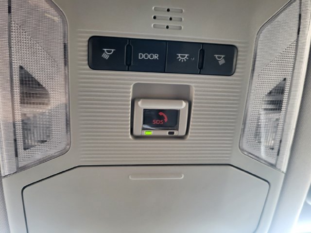 Used 2025 Toyota RAV4 XLE AWD/4WD image 20