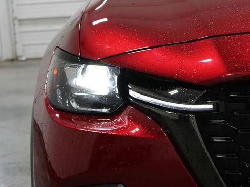 Used 2025 MAZDA CX-70 Plug-In Hybrid w/ Premium Pkg AWD/4WD image 17