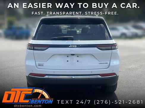 Used 2023 Jeep Grand Cherokee Limited AWD/4WD image 4