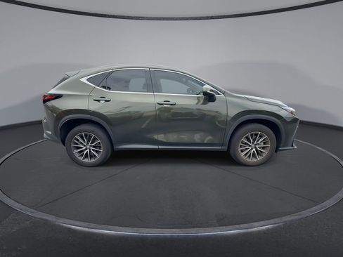Used 2023 Lexus NX 250 FWD image 9
