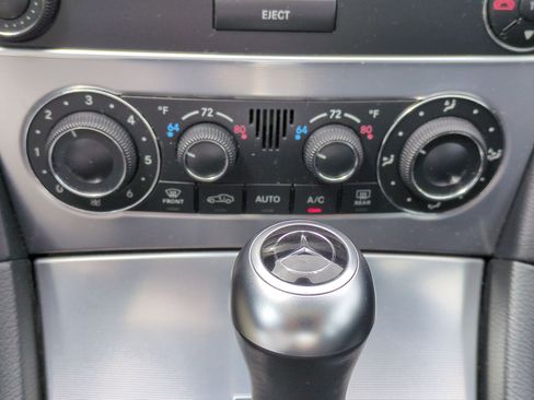 Used 2006 Mercedes-Benz C 230 Sedan image 23