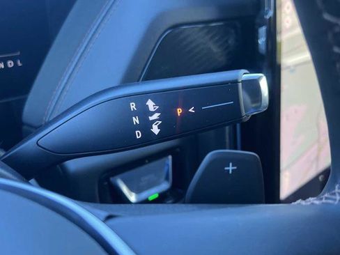 New 2026 GMC Yukon XL AT4 w/ AT4 Premium Plus Package image 10