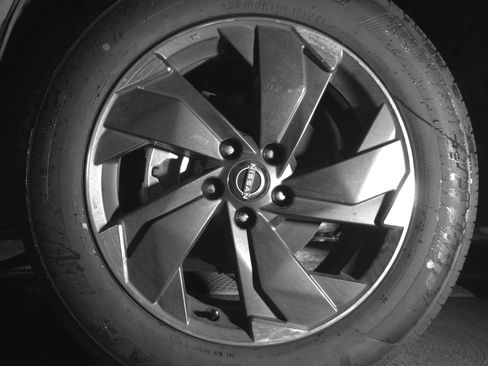 Used 2025 Nissan Rogue SV image 12