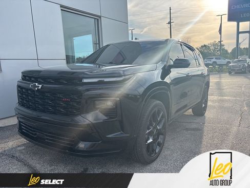 Used 2024 Chevrolet Traverse RS AWD/4WD image 1