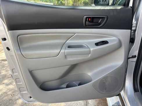 Used 2012 Toyota Tacoma PreRunner w/ TRD Off-Road Pkg image 26