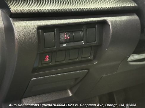 Used 2018 Subaru Impreza 2.0i Premium image 19