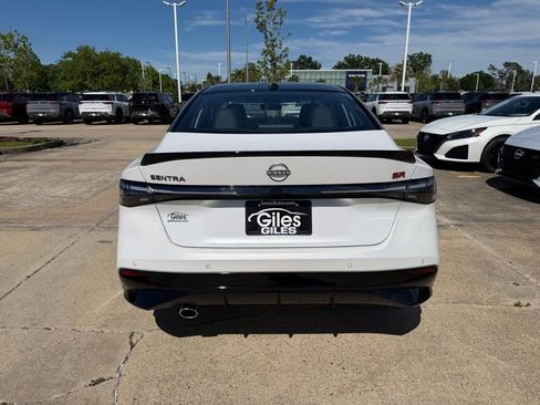 New 2026 Nissan Sentra SR FWD image 4