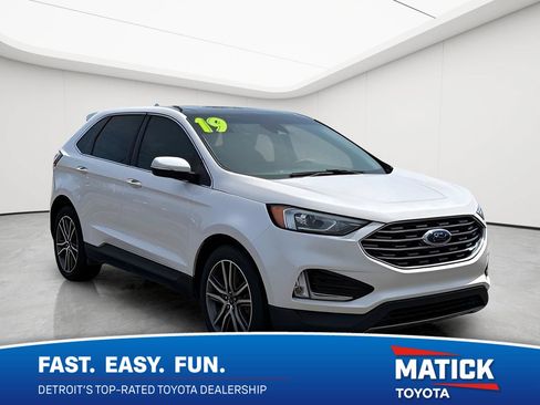Used 2019 Ford Edge Titanium w/ Cold Weather Package AWD/4WD image 1