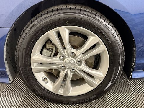 Used 2018 Hyundai Sonata Sport w/ Tech Package 05 FWD image 36