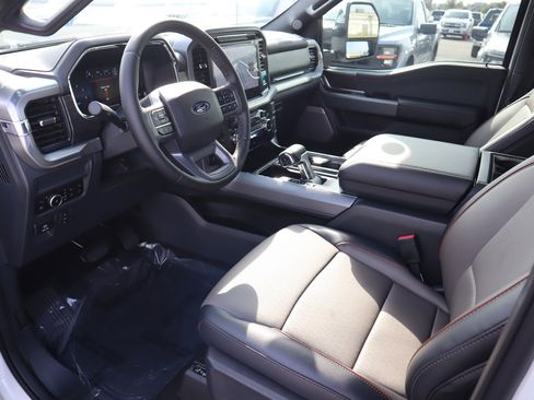 New 2025 Ford F150 Lariat w/ Equipment Group 501A Mid image 16