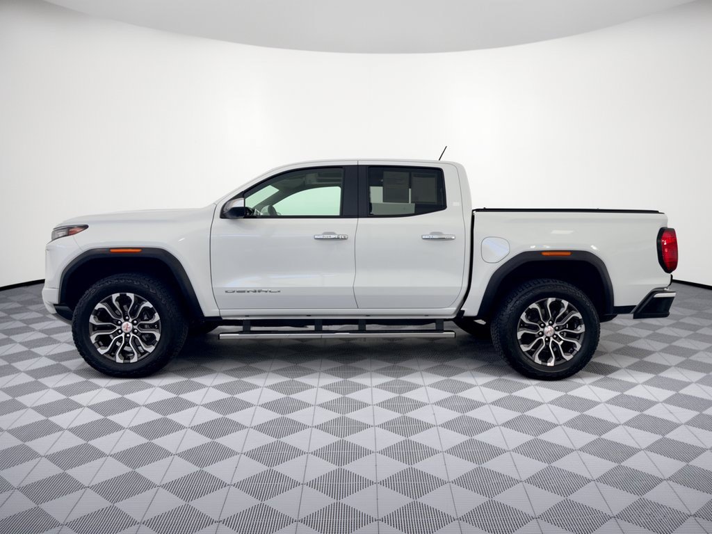 Used 2025 GMC Canyon Denali AWD/4WD image 2