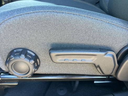 New 2026 Jeep Gladiator Sport image 25