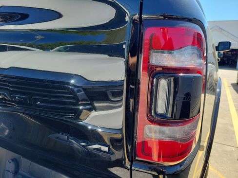 Used 2022 RAM 1500 Big Horn w/ Built-to-serve Edition image 10