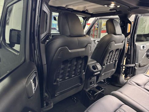 Used 2021 Jeep Wrangler Unlimited Rubicon image 25