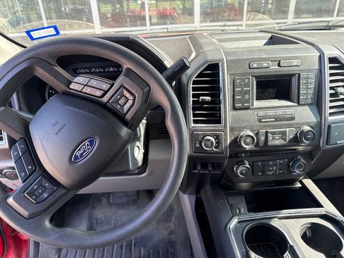 Used 2017 Ford F250 XLT w/ XLT Value Package AWD/4WD image 13