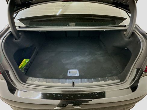 Used 2021 BMW 330e xDrive image 31