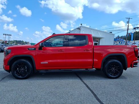 Used 2025 GMC Sierra 1500 Elevation w/ Preferred Package AWD/4WD image 3