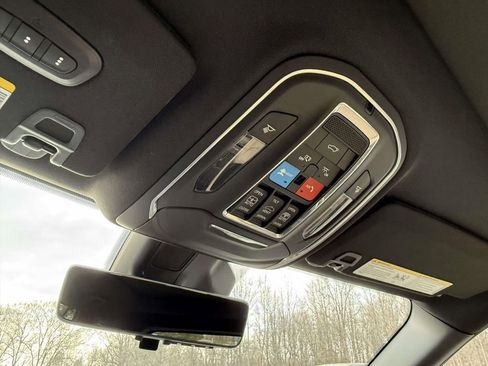 Used 2023 Jeep Grand Cherokee 4WD 4xe w/ Luxury Tech Group II image 29