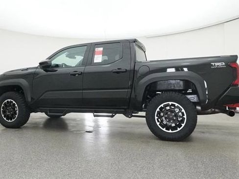 New 2025 Toyota Tacoma TRD Off-Road image 12