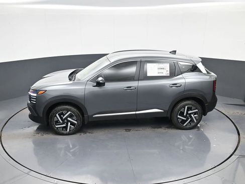 New 2026 Nissan Kicks SV w/ SV Premium Package AWD/4WD image 3