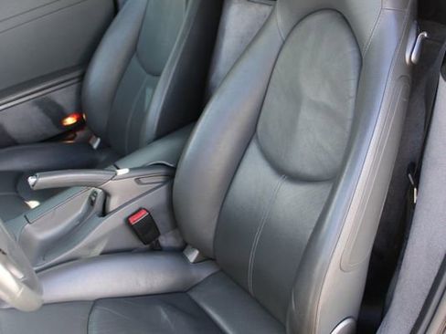 Used 2005 Porsche Boxster S image 17