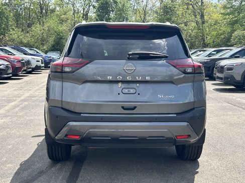 Used 2023 Nissan Rogue SL AWD/4WD image 6