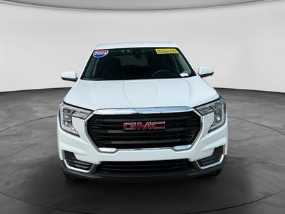 Used 2024 GMC Terrain SLE