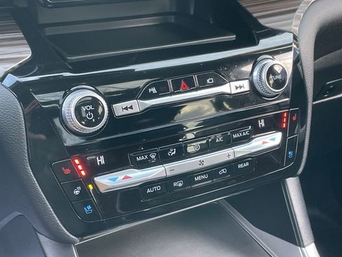 Used 2021 Ford Explorer Limited w/ Hybrid Equipment Group 310A image 35