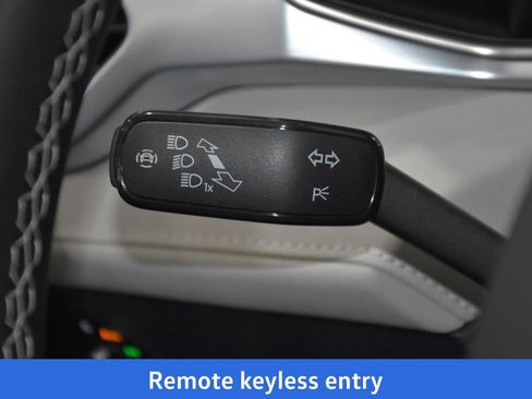 New 2026 Volkswagen Taos SE AWD/4WD image 10